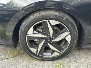 Hyundai ELANTRA 2023 Limited 4dr Sedan SULEV