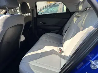 Hyundai ELANTRA Hybrid 2023 Sedán de 4 puertas