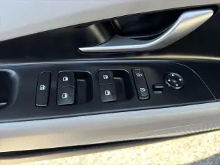Hyundai ELANTRA Hybrid 2023 Sedán de 4 puertas