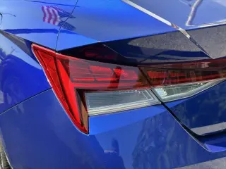 Hyundai ELANTRA Hybrid 2023 Sedán de 4 puertas