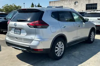 Nissan Rogue 2018 S Crossover de 4 puertas