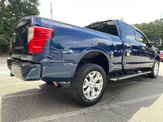 Nissan Titan XD 2019 4x4 S 4dr Crew Cab