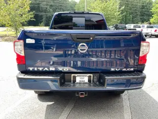 Nissan Titan XD 2019 4x4 S 4dr Crew Cab