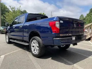 Nissan Titan XD 2019 4x4 S 4dr Crew Cab