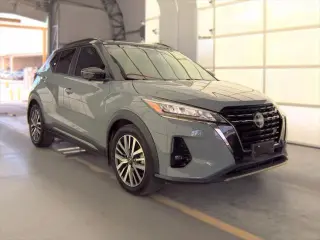 Nissan Kicks 2023 SR Crossover de 4 puertas