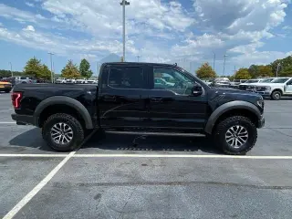 Ford F-150 2020 4x4 Raptor 4 puertas SuperCrew batea corta de 5.5 pies