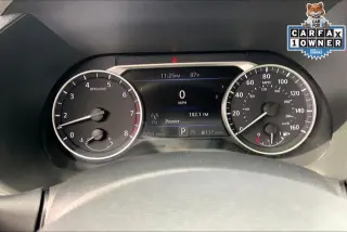 Sedán de 4 puertas Nissan Sentra SV 2025