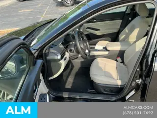 Nissan Altima 2025 2.5 SV Sedán de 4 puertas