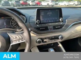 Nissan Altima 2025 2.5 SV Sedán de 4 puertas