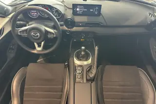 Mazda MX-5 Miata RF Club 2dr Convertible 2025