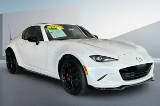Mazda MX-5 Miata RF Club 2dr Convertible 2025