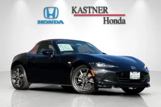 Mazda MX-5 Miata 2018 Club 2 puertas Descapotable 6M