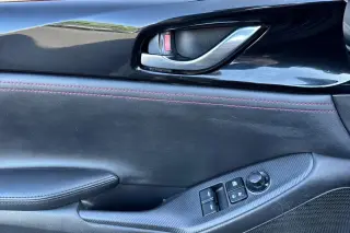 Mazda MX-5 Miata 2018 Club 2 puertas Descapotable 6M