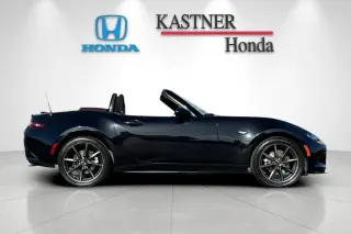 Mazda MX-5 Miata 2018 Club 2 puertas Descapotable 6M