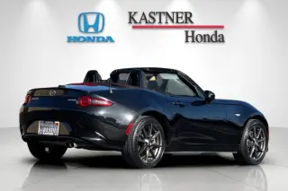 Mazda MX-5 Miata 2018 Club 2 puertas Descapotable 6M