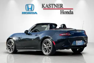 Mazda MX-5 Miata 2018 Club 2 puertas Descapotable 6M