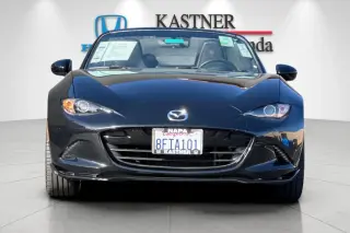 Mazda MX-5 Miata 2018 Club 2 puertas Descapotable 6M