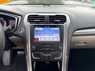 Ford Fusion 2019 SE Sedán de 4 puertas