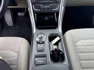 Ford Fusion 2019 SE Sedán de 4 puertas