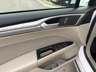 Ford Fusion 2019 SE Sedán de 4 puertas