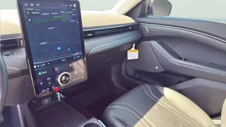 Ford Mustang Mach-E 2023 Premium SUV de 4 puertas