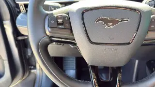 Ford Mustang Mach-E 2023 Premium SUV de 4 puertas