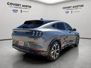 Ford Mustang Mach-E 2023 Premium SUV de 4 puertas