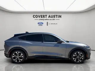 Ford Mustang Mach-E 2023 Premium SUV de 4 puertas