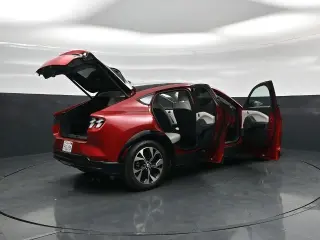 Ford Mustang Mach-E 2023 Premium 4dr SUV