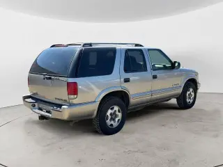 Chevrolet Blazer 2002 LS 4WD 4p SUV