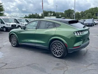 Ford Mustang Mach-E 2025 AWD Premium 4p SUV