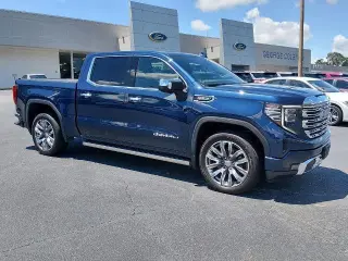 GMC Sierra 1500 2023 4x4 Denali 4dr Crew Cab 5.8 ft. SB