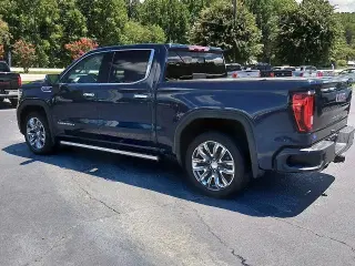 GMC Sierra 1500 2023 4x4 Denali 4dr Crew Cab 5.8 ft. SB