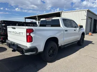 Chevrolet Silverado 1500 2021 4x4 LT Trail Boss 4p Crew Cab 5.8 ft. SB
