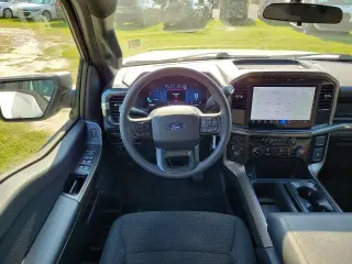 Ford F-150 2024 4x4 STX 4p SuperCrew 5.5 pies SB