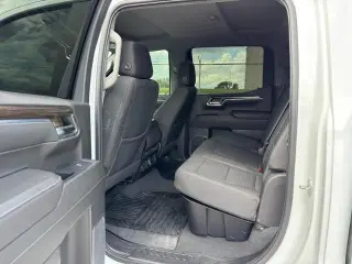 Chevrolet Silverado 1500 2023 4x4 LT 4dr Crew Cab 5.8 ft. SB con 1LT