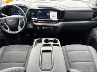 Chevrolet Silverado 1500 2023 4x4 LT 4dr Crew Cab 5.8 ft. SB con 1LT