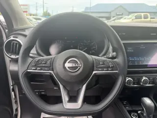 Nissan Kicks 2023 SV 4p Crossover