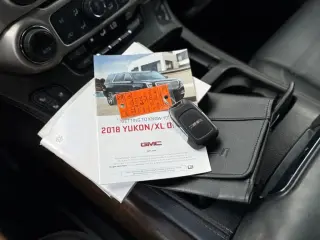 GMC Yukon 2018 4x4 Denali 4p SUV