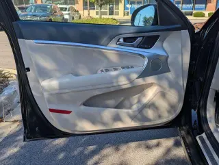 Genesis G70 2026 AWD 2.5T Prestige 4p Sedan