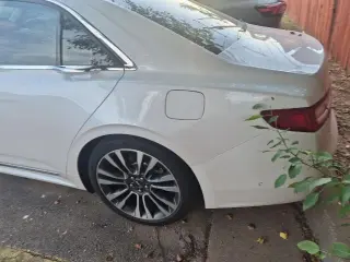 Lincoln Continental 2018 AWD Reserve 4p Sedan