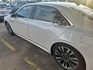 Lincoln Continental 2018 AWD Reserve 4p Sedan