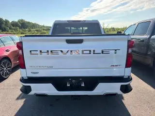 Chevrolet Silverado 1500 2020 4x4 RST 4p. Cabina Doble Estándar 5,8 pies. Caja Extendida