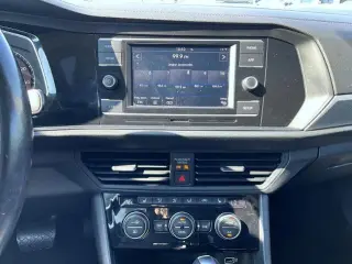 Volkswagen Jetta 2019 S 4dr Sed 8A ULEV