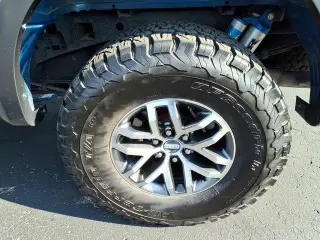 Ford F-150 2018 4x4 Raptor 4p SuperCrew 5.5 ft. CA