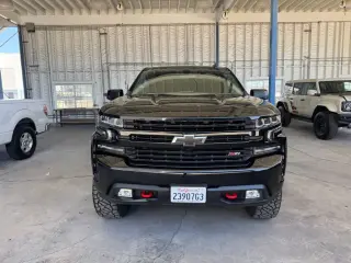 Chevrolet Silverado 1500 2021 4x4 LT Trail Boss 4p. Cabina Doble 5,8 pies ST