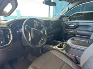 Chevrolet Silverado 1500 2021 4x4 LT Trail Boss 4p. Cabina Doble 5,8 pies ST