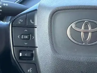 Toyota Prius 2024 AWD LE 4p Hatchback