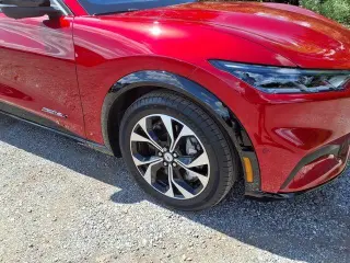 Ford Mustang Mach-E 2021 AWD Premium 4p SUV