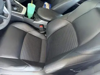 Toyota RAV4 Hybrid 2024 tracción en todas las ruedas XSE 4p SUV